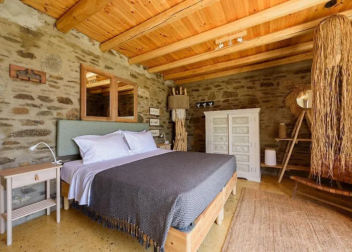 House Of Old Olive Tree Páros